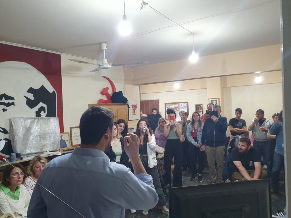 Γιορτή και αισιοδοξία για την επόμενη μάχη στα Γραφεία του ΚΚΕ στην&nbsp;Ηλιούπολη